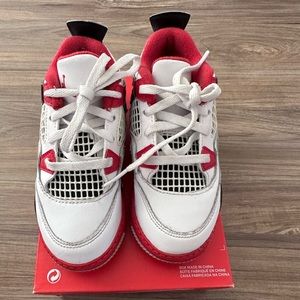 Jordan 4s